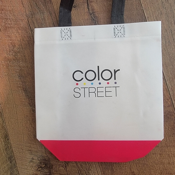 ColorStreet Bags Face Mask - Picture 4 of 6